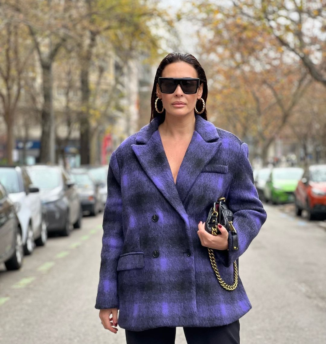 La diseñadora Vicky Martín Berrocal con abrigo.