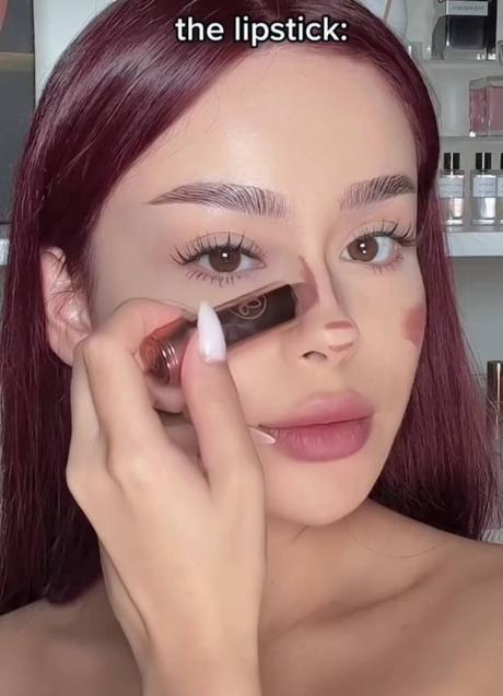 Imagen - Paso 2: Aplicar líneas de contorno en la nariz