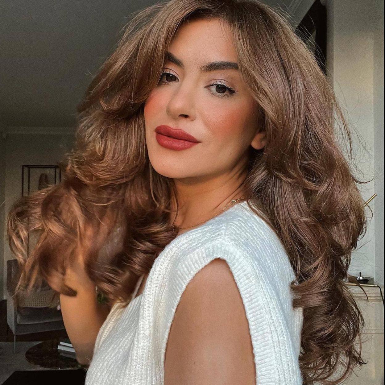 Para tener la melena bonita y cuidada de la influencer necesitas estos sérums reparadores de puntas