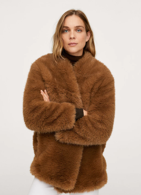 Imagen - Abrigo teddy bear de Mango, 45,99€.