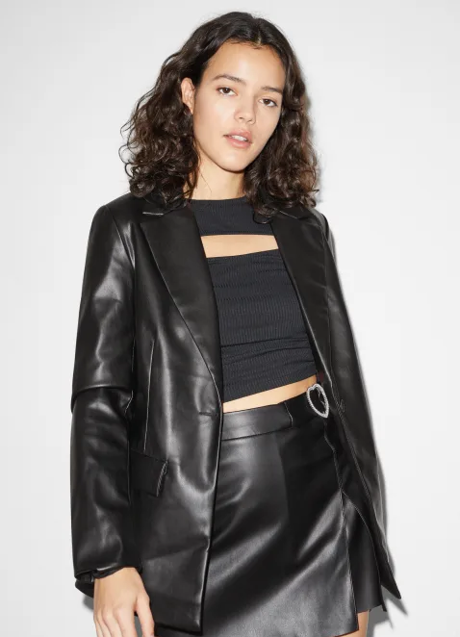 Imagen - Americana con hombreras de C&A, 19,99€ (antes 39,99€).