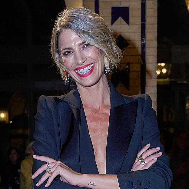 Canas a los 40 y menos tinte: la tendencia en auge que obsesiona a las famosas