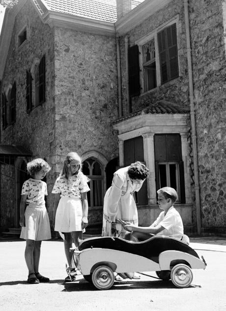 Imagen - Sofía, Constantino e Irene, en el palacio de Tatoi. Foto: Getty
