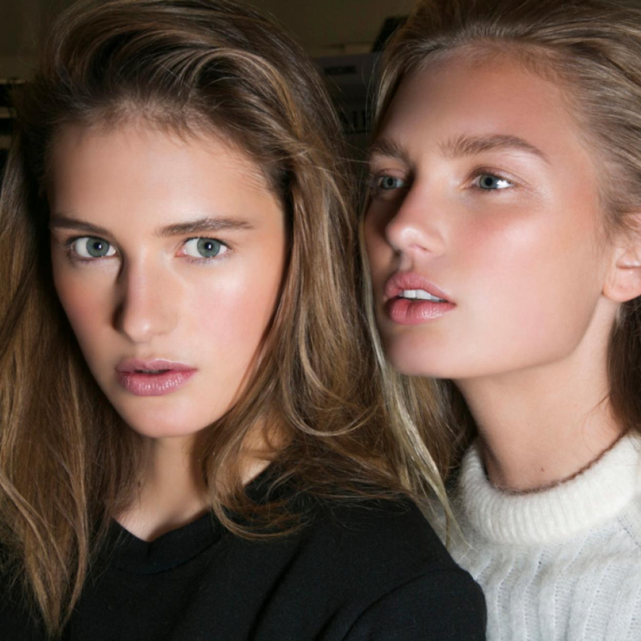 belleza: El limpiador y masajeador de ojos que eleva el párpado caído