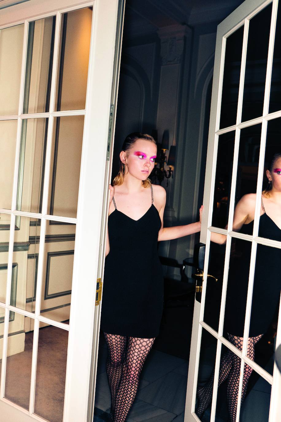 Vestido de Michael Kors y medias de Calzedonia.