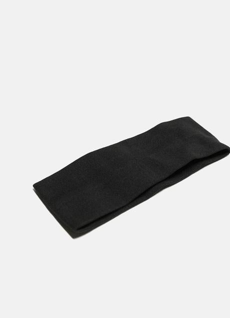 Imagen - Cinta ancha de color negro para el cabello de El Corte Inglés. Foto: El Corte Inglés.