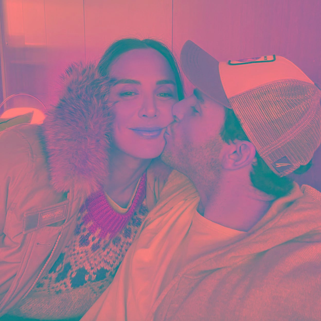 Tamara Falcó e Íñigo Onieva confirmaron su reconciliación con un viaje a Laponia que compartieron en sus redes sociales: abundaron besos y muestras de cariño. 