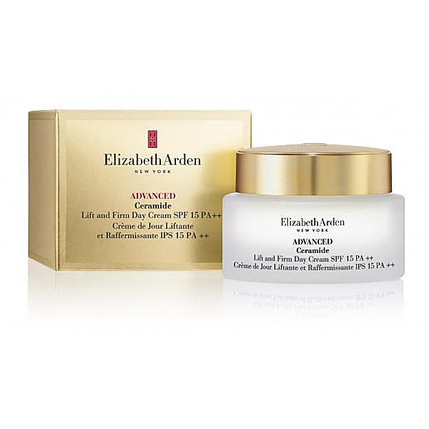 Tratamiento de Día Reafirmante Alisador de Arrugas con Ceramidas en Textura Crema Clásica de Elizabeth Arden.