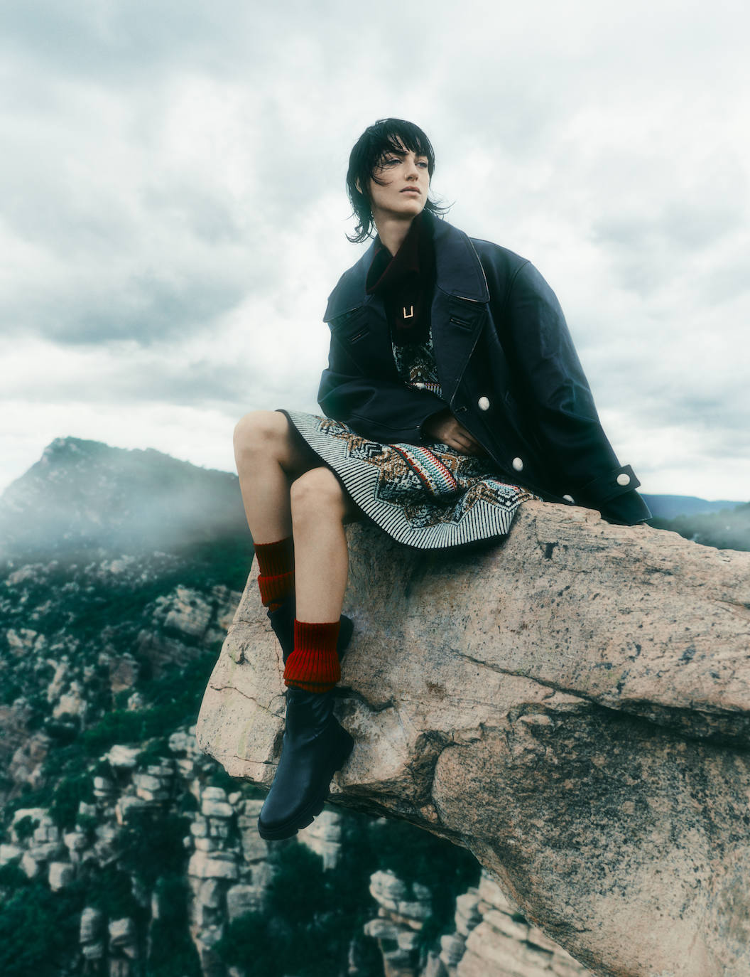 Total look de Louis Vuitton y botas de Geox.