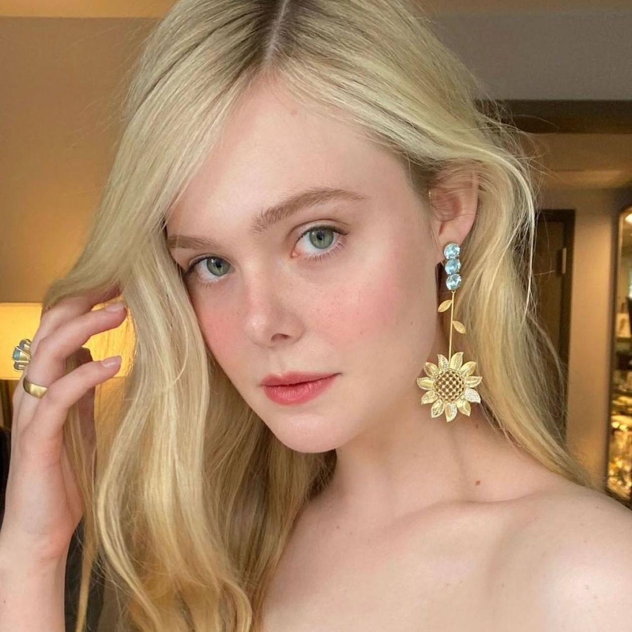 Consigue la piel clara de Elle Fanning con estos sérums antioxidantes