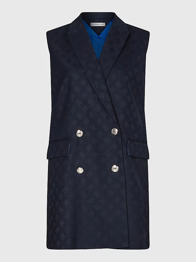 Tommy Hilfiger (234 euros).