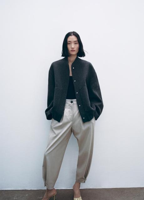 Imagen - Chaqueta bomber de lana de Zara. Foto: Zara.