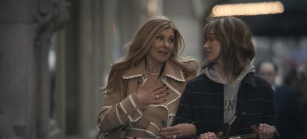 Creada por el ganador del Emmy Jason Katims (Friday Night Lights, Parenthood), esta producción cuenta la historia de un joven adolescente, el único superviviente de un accidente aéreo que deberá encontrar el sentido de su vida después de esta tragedia. Junto a Colin O’Brien, que interpreta a Edward, el protagonista, encontramos en el reparto a Taylor Schilling (Orange is the new black) y Connie Britton (The White Lotus).