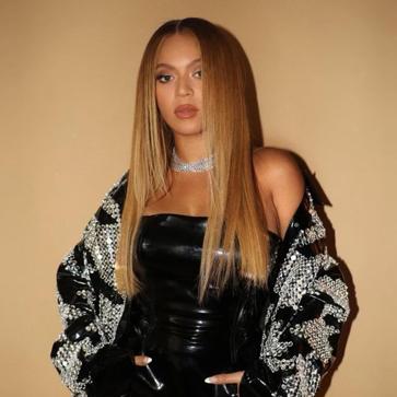 Imagen secundaria 1 - Jessica Alba, Beyoncé y Charlize Theron.