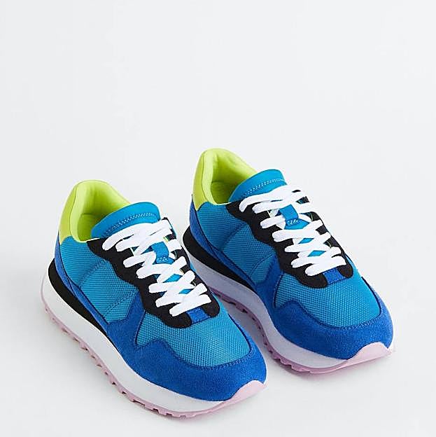 Deportivas en tonos vivos