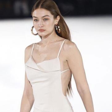 Imagen secundaria 1 - Selena Gomez, Gigi Hadid y Kate Hudson.