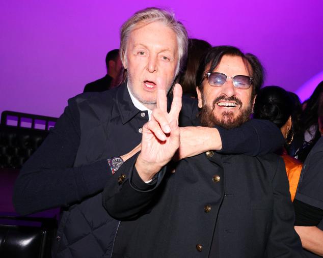 Sir Paul McCartney no quiso perderse la celebración de su hija y lo hizo junto a Ringo Starr.