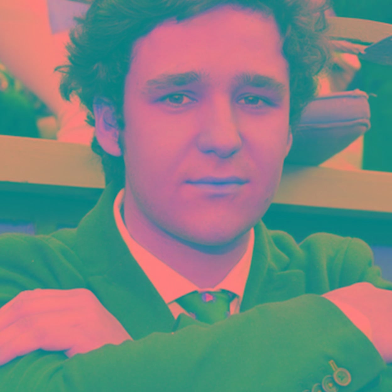 Dicen que Froilán es el nieto favorito del rey emérito Juan Carlos, pero de momento no parece dispuesto a vivir con él en Abu Dabi.