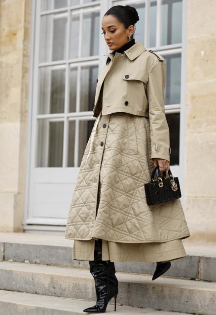 Imagen - Look de street style con prendas básicas y toques de tendencia. Foto: Imaxtree.