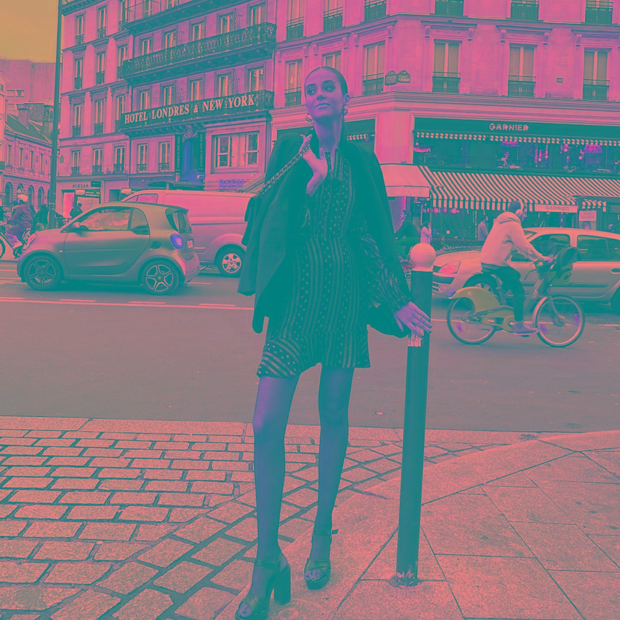 Victoria Federica tiene una intensa actividad social en varias ciudades españolas, a las que se suma con fuerza Barcelona, la casa en España de su prima, Irene Urdangarin. 