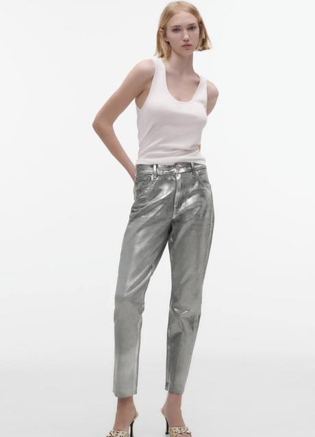 Imagen - Jeans metalizados en plata