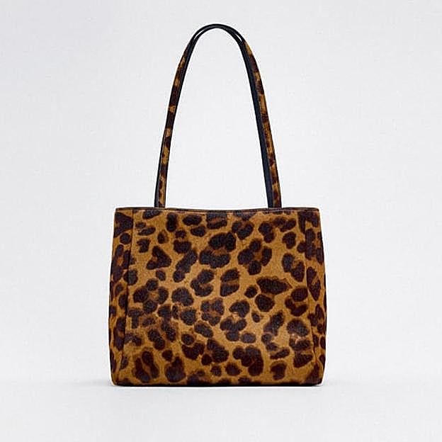 Imagen principal - Los complementos de leopardo de Zara.