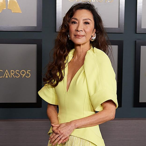 De chica Bond a estrella del cine de artes marciales de Hong Kong: el largo camino de Michelle Yeoh hasta su primera nominación al Óscar