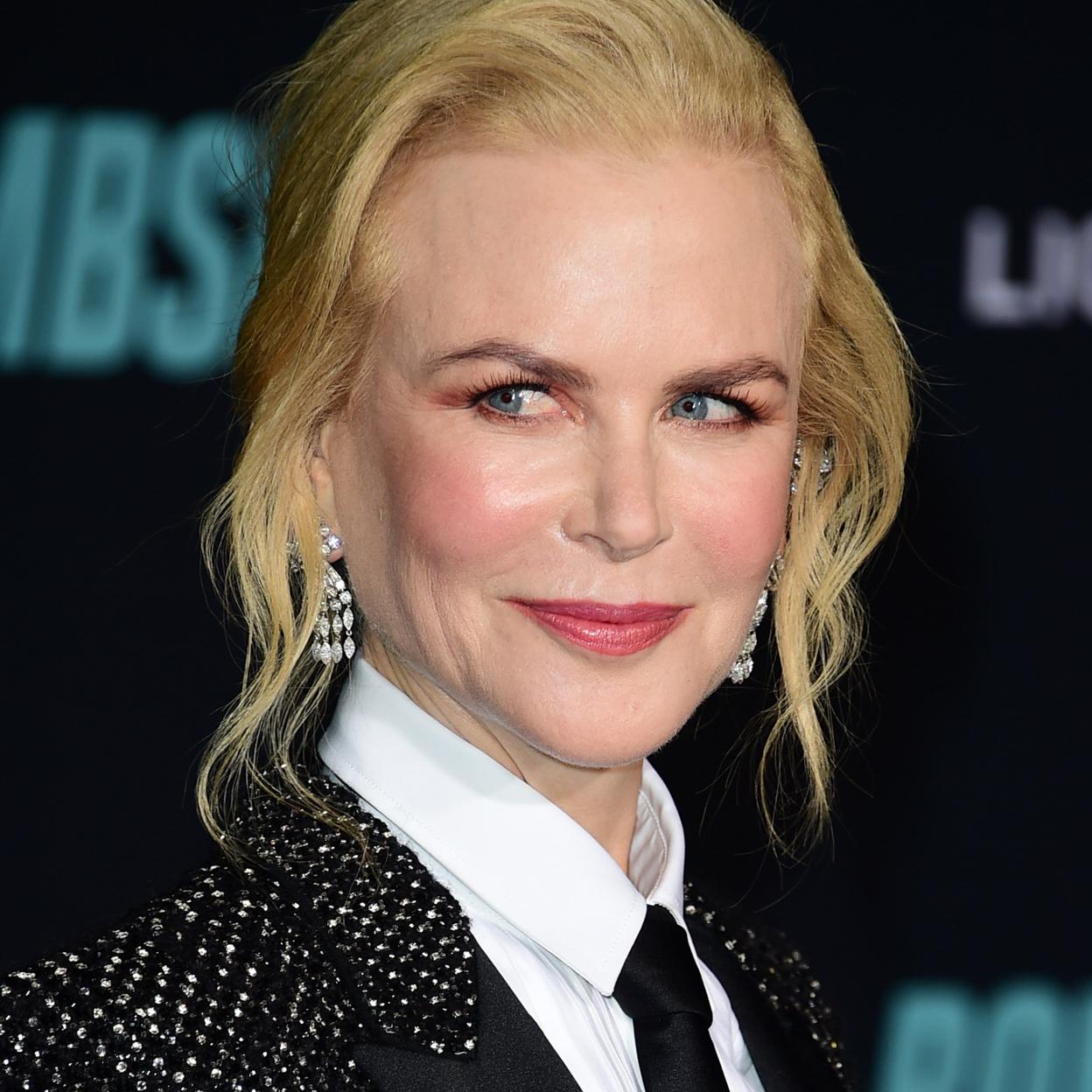 Estos son los mejores contornos de ojos antiarrugas para mujeres de 60 años. 