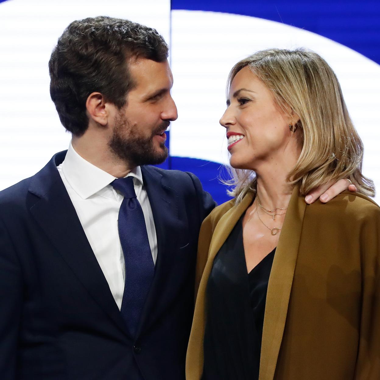 Pablo Casado y su mujer, Isabel Torres.
