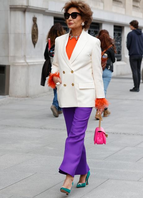 Imagen - Naty Abascal con un look colorido./ GTRES