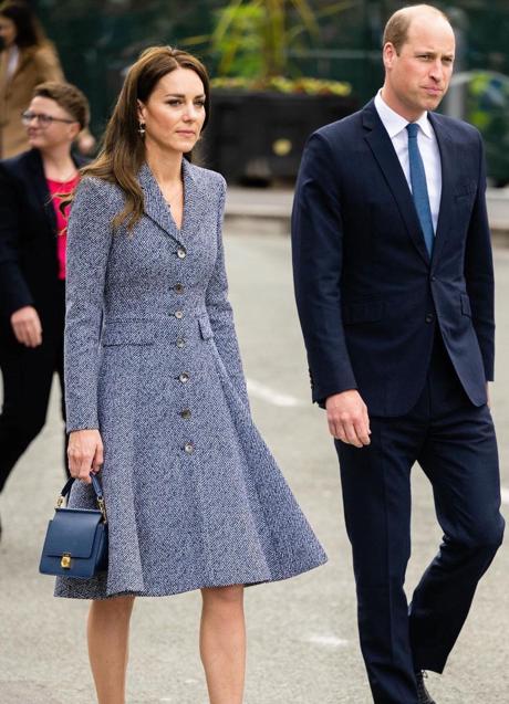 Imagen - Kate Middleton con abrigo vestido de Michael Kors y bolso Poléne. Foto: @the_princess__of_wales