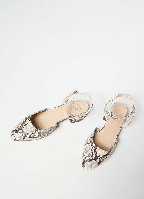 Imagen - Zapatos con estampado animal de Sfera (21,99 euros)