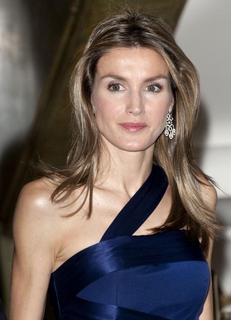 Imagen - Letizia Ortiz con melena rubia en 2009. Foto: Gtres.