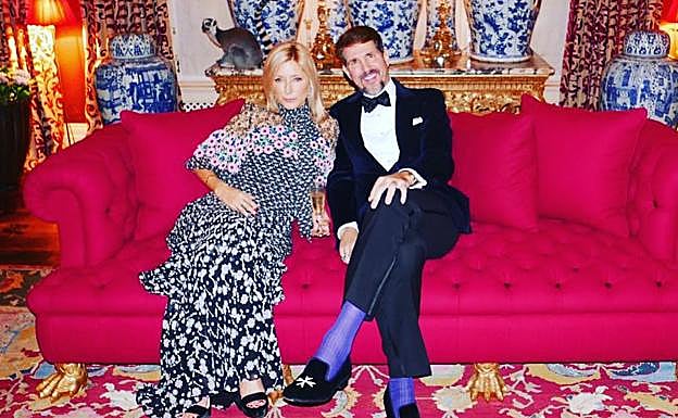 Marie Chantal Miller y Pablo de Grecia poseen mansiones en Nueva York, Londres, la campiña inglesa y Bahamas. 