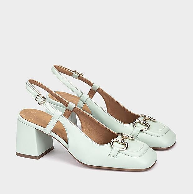 Los zapatos de Predro Miralles.