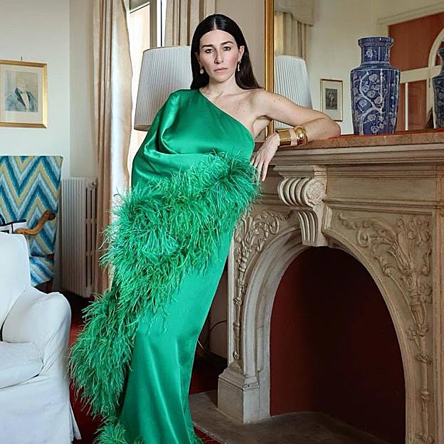 Sfera tiene los espectaculares looks de invitada low cost para primavera con los que triunfar en cualquier evento