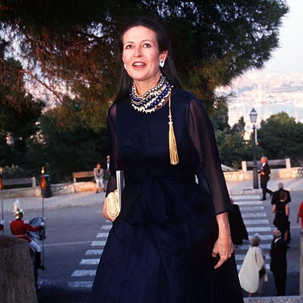 Muere Cristina Macaya, íntima amiga de Juan Carlos I y la mejor anfitriona de la alta sociedad de Mallorca 