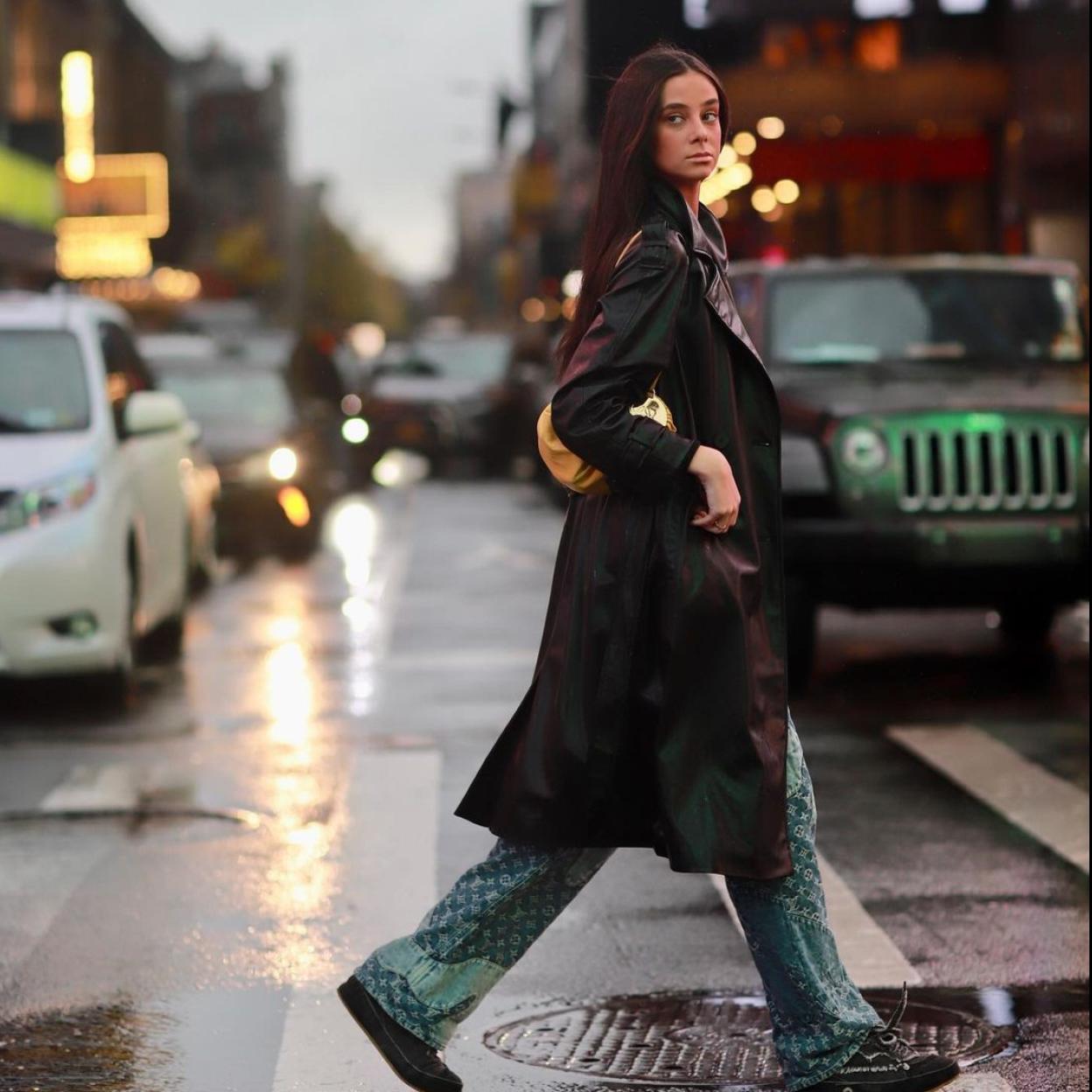 Victoria Federica con gabardina