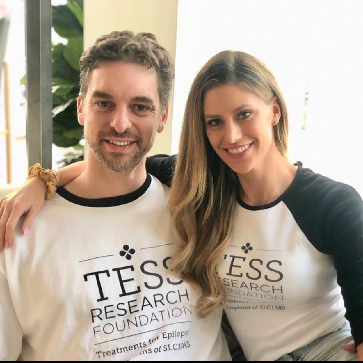 Pau Gasol y su desconocida mujer, Cat