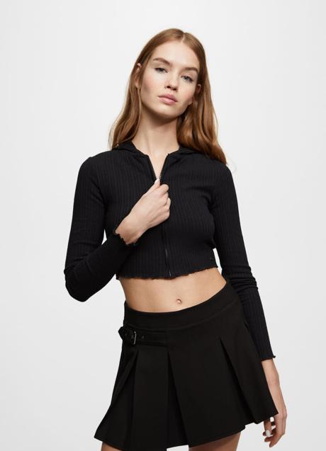 Imagen - Minifalda lisa de Pull&Bear, 19,99€.