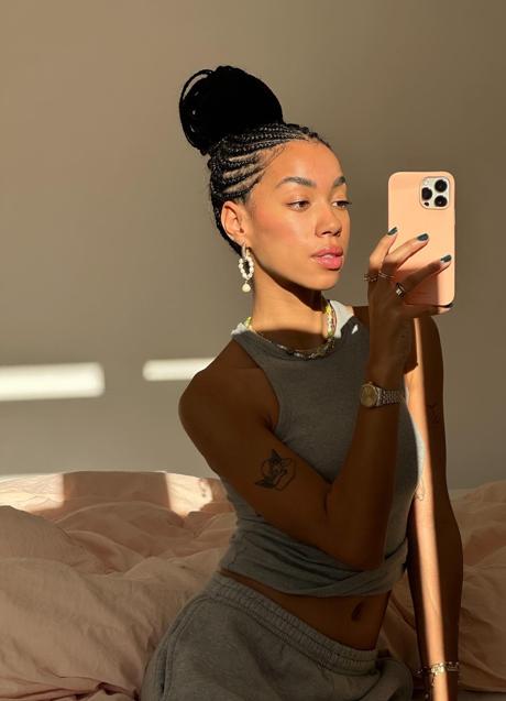 Imagen - Influencer con rostro cuidado/ @amaka.hamelijnck