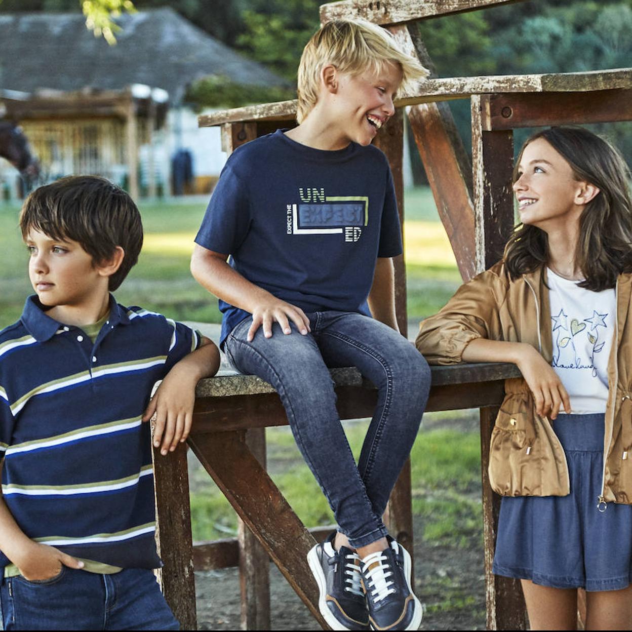 Foto de campaña con los looks tendencia para primavera de Mayoral