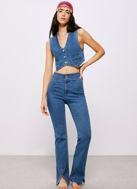 Imagen - Total look denim con chaleco y vaqueros