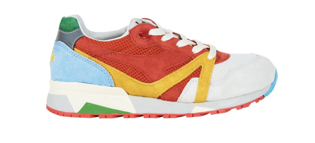 Diadora (250 euros).