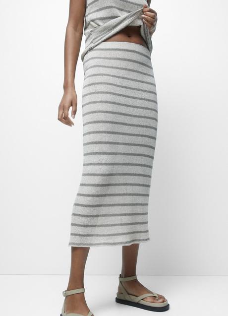 Imagen - Falda de rayas de Pull & Bear (22,99 euros)