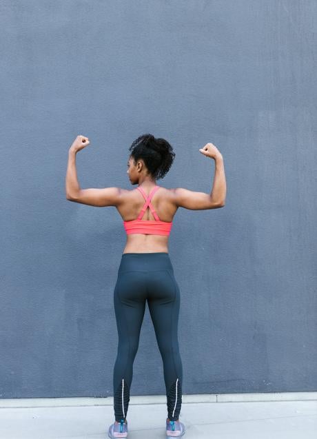 Imagen - Mujer con espalda tonificada/PEXELS