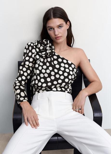 Imagen - Top con lunares de Mango (39,99 euros)