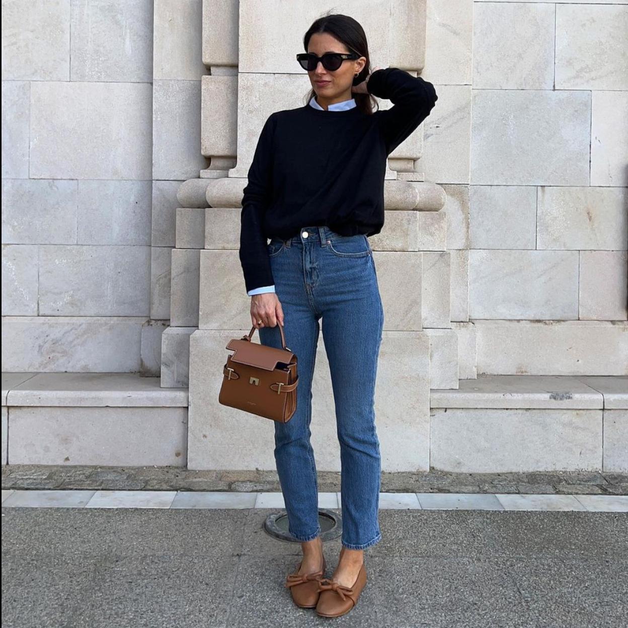 La influencer María Valdés con un look con bailarinas.