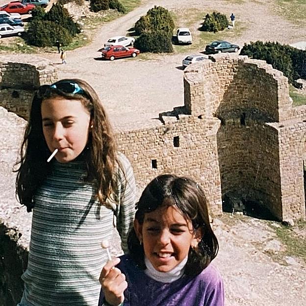 Ivana y Georgina Rodríguez, de niñas. 