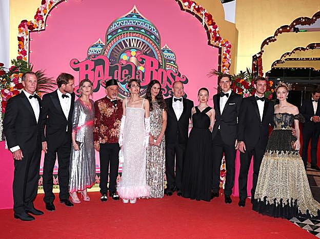 La familia real monegasca en el Baile de la Rosa.
